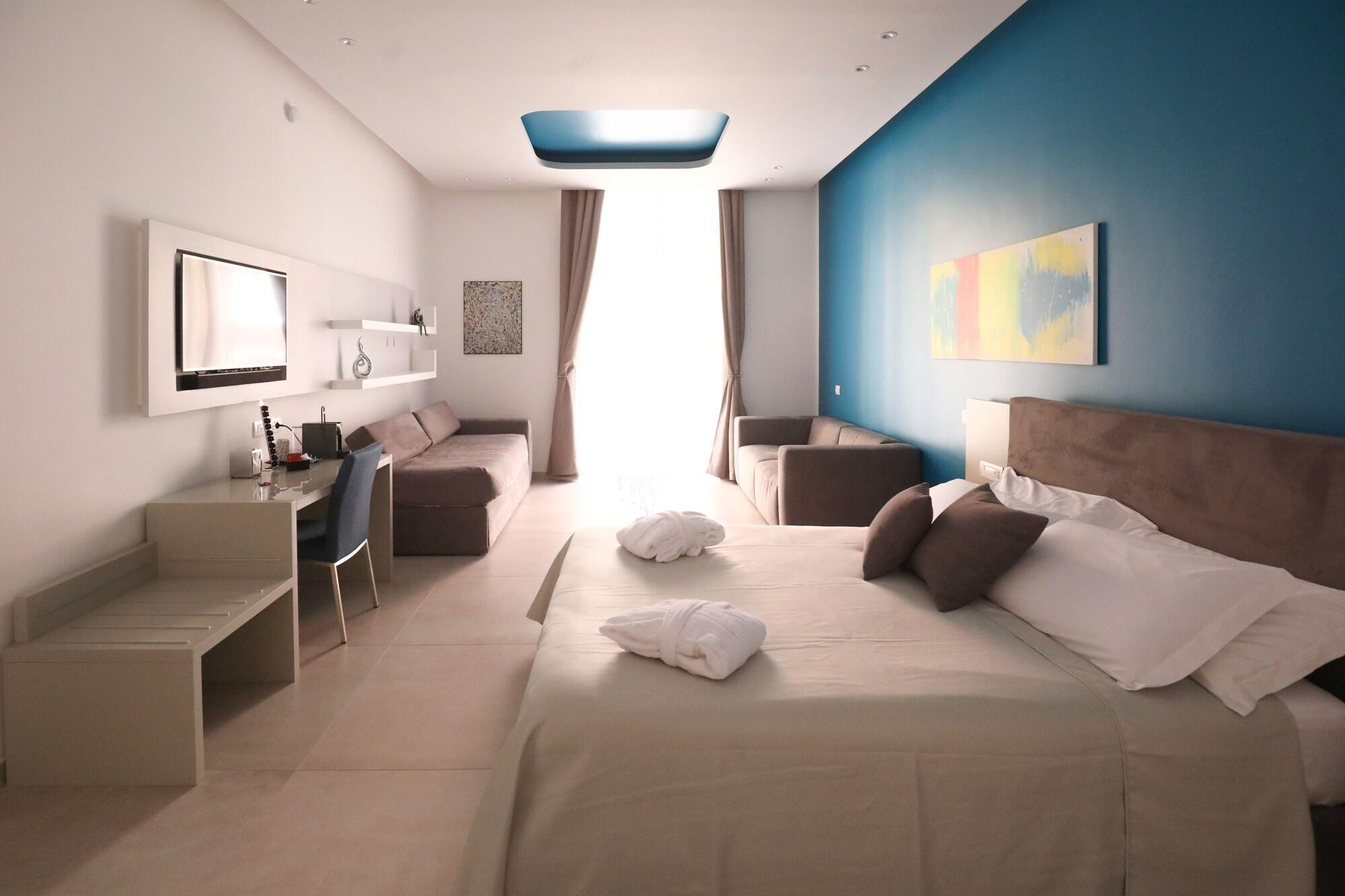 Varios Toledo 16 Luxury Suites