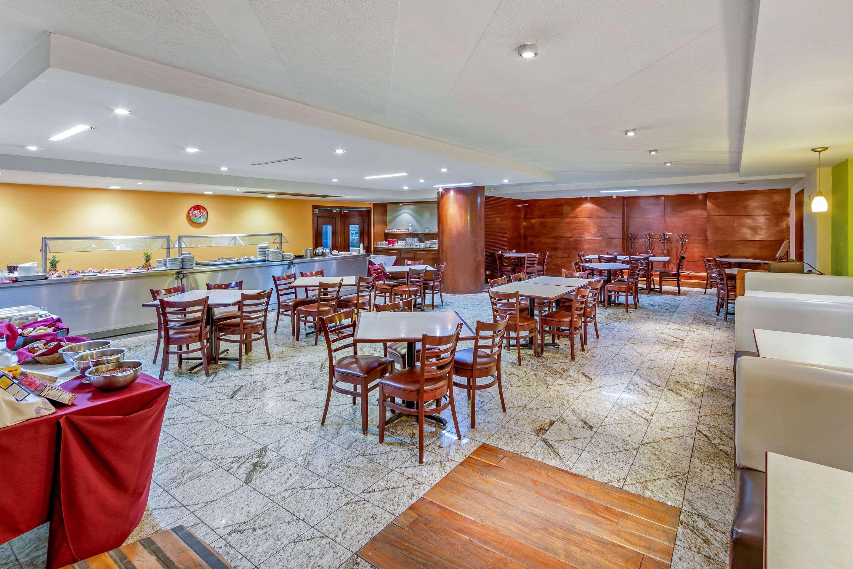Restaurante Hotel Quality Inn Aguascalientes