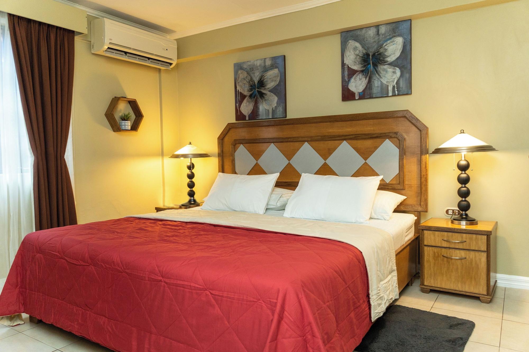 Varios Culture Crossroads Inn