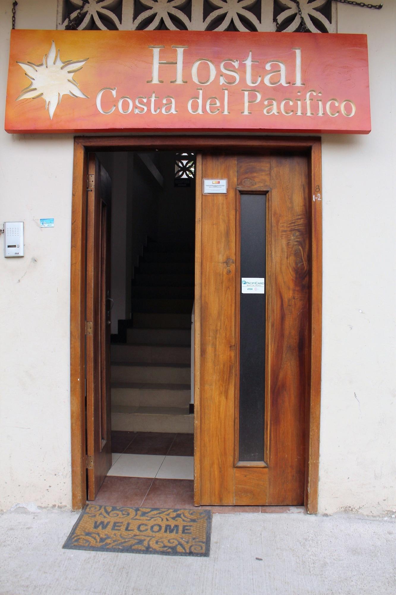 Vista Exterior Hostal Costa del Pacifico