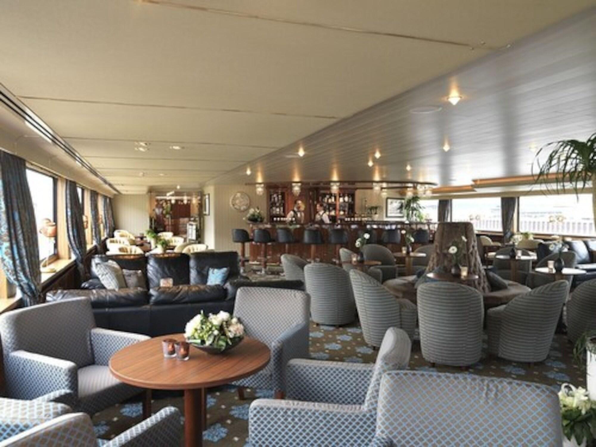 Bar/Salón Crossgates Hotelship Nizzaufer - Frankfurt