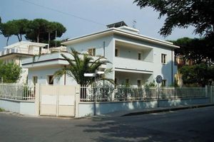 Alquiler Vacacional - private garden, up to 6 pax, green area, a few steps from the sea