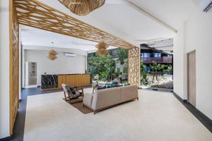 Alquiler Vacacional - Lujoso Apartamento con Jacuzzi a pasos de la Playa