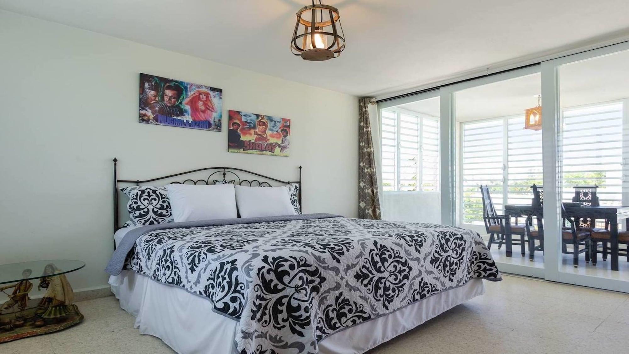 Vista Exterior La Esmeralda PR