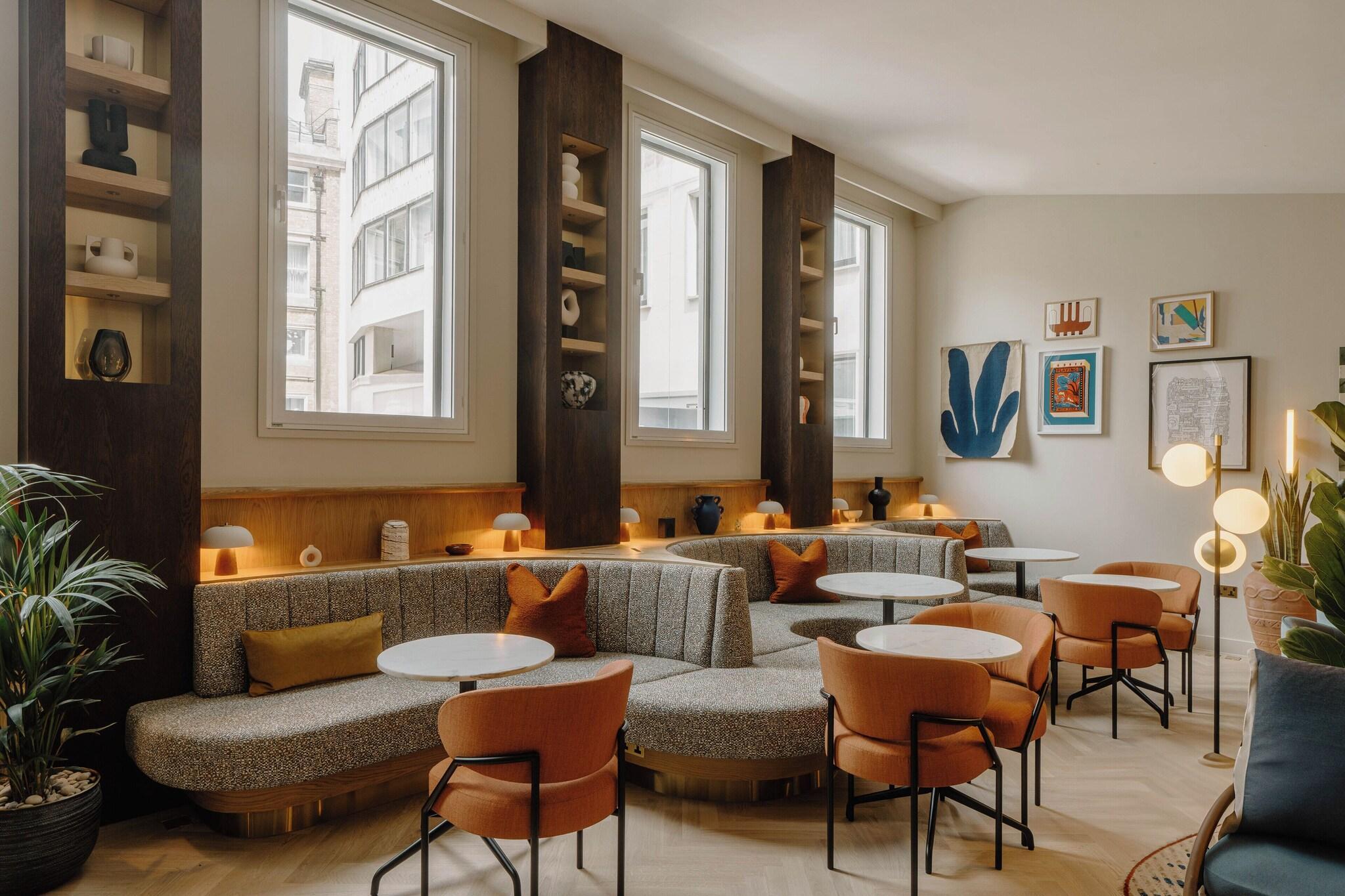 Vista Lobby Club Quarters Hotel, St. Paul's