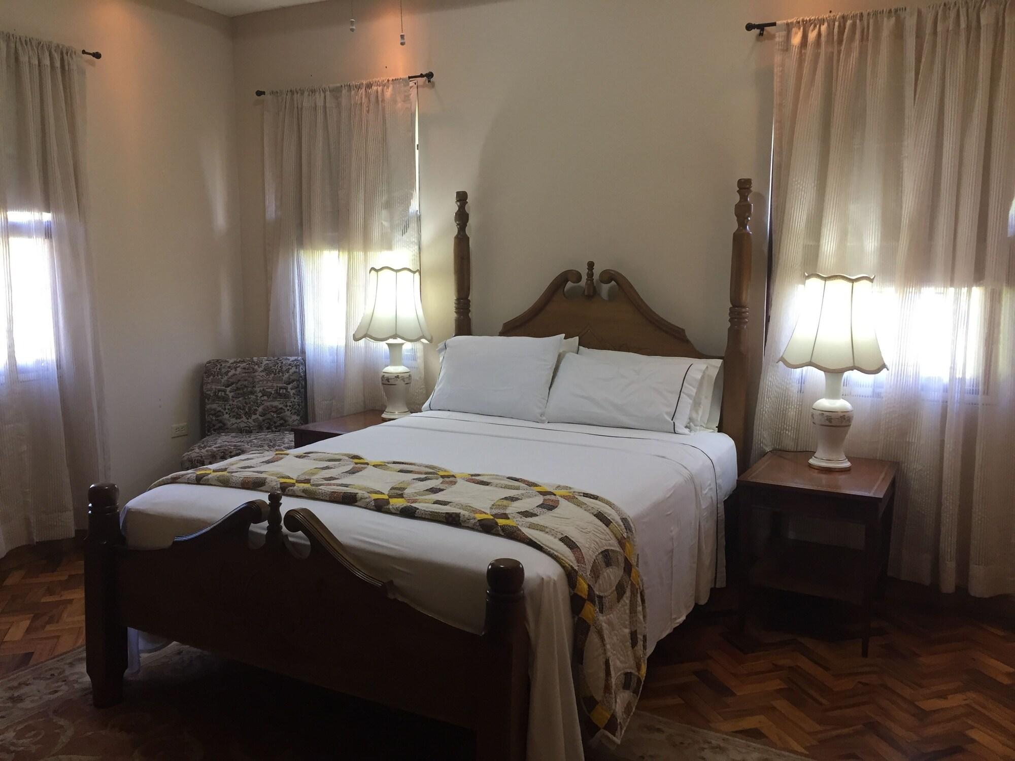 Set de Habitación The Inn at 6