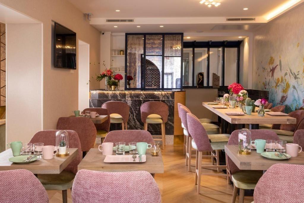 Restaurant Hotel Des Arts Paris Montmartre