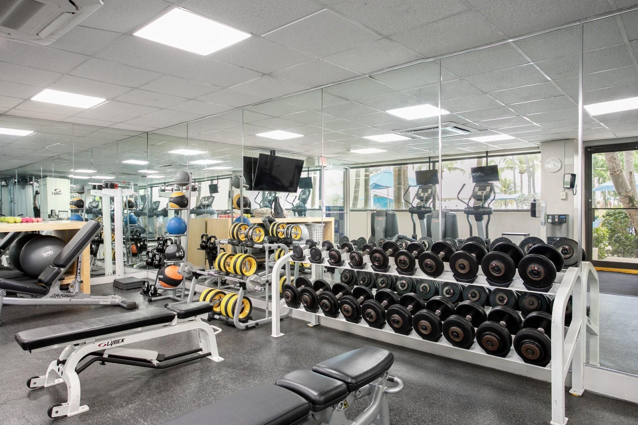 Gimnasio Courtyard by Marriott Isla Verde Beach Resort