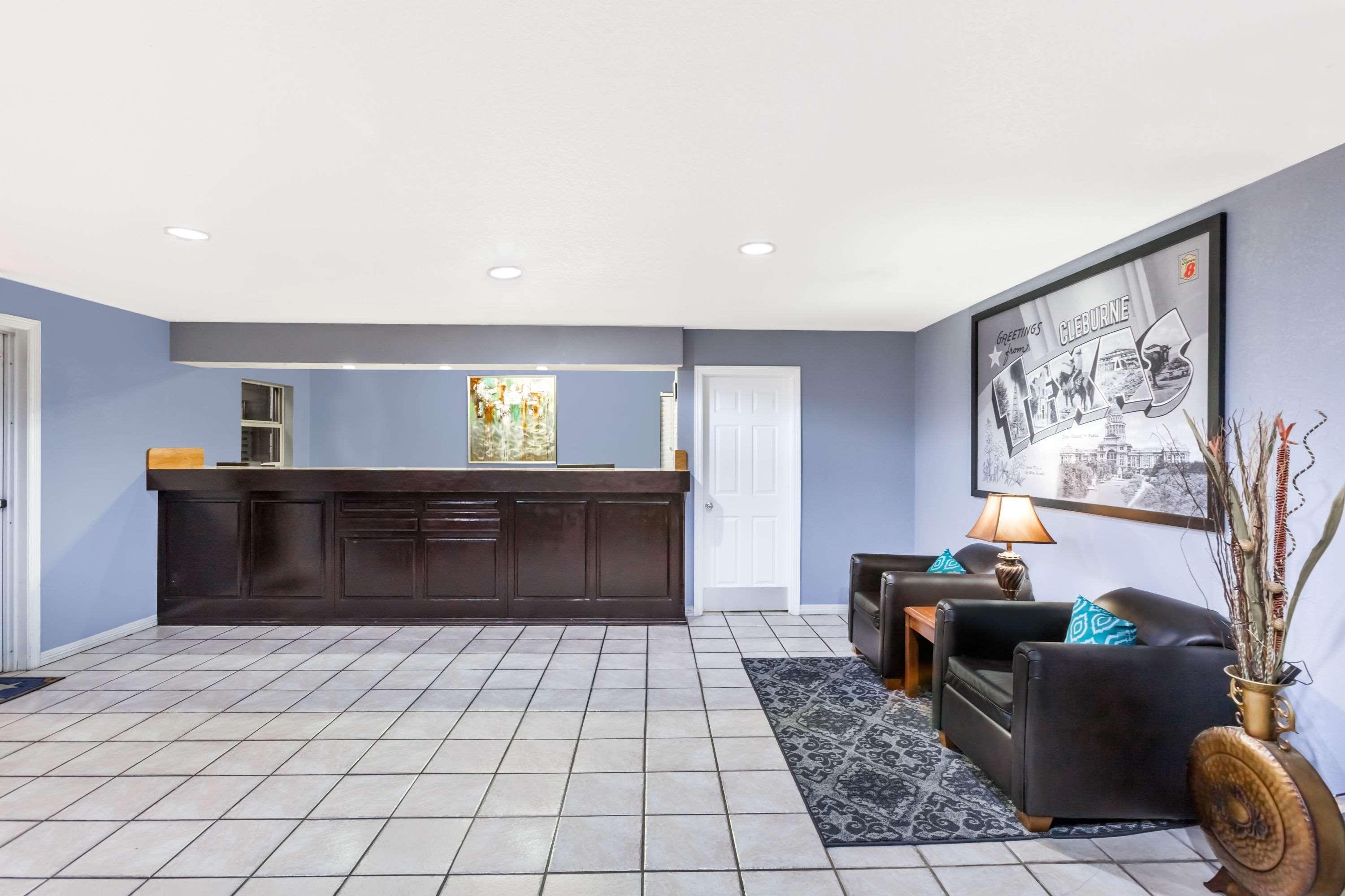 Vista Lobby Super 8 by Wyndham Cleburne