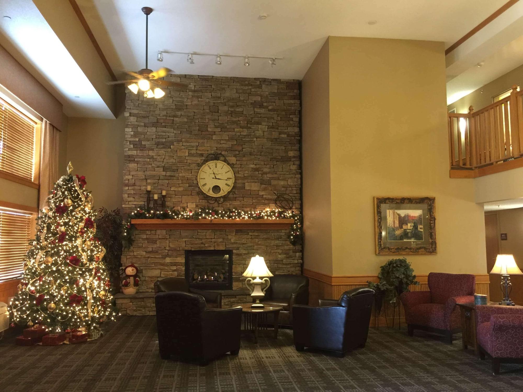 Vista Lobby AmericInn by Wyndham Jackson