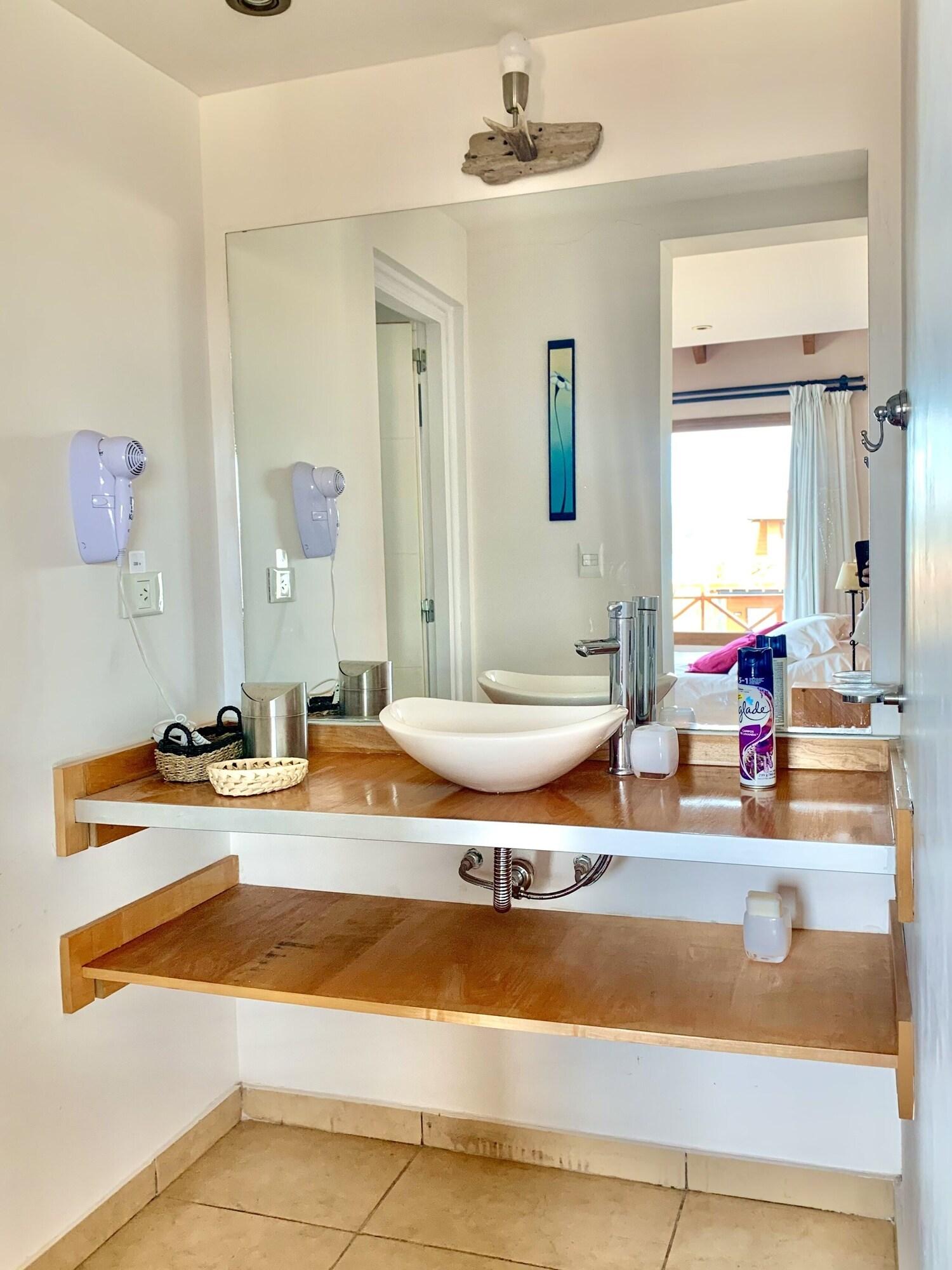 Equipamiento de Habitación BLUE APARTS Bariloche Loft Crystal Suite