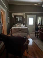 Alquiler Vacacional - Private Suite within my Historial  Home. Built in 1917.