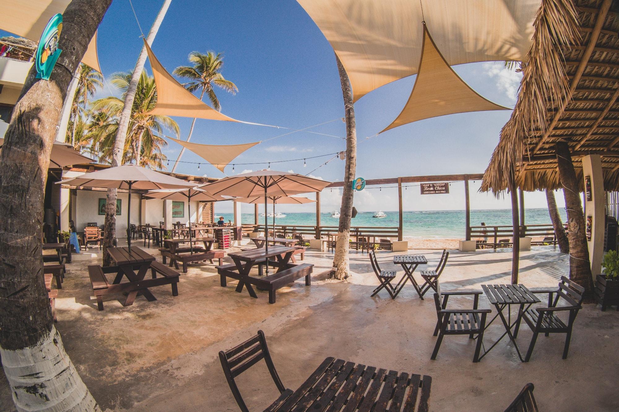 Varios Capri Beach House