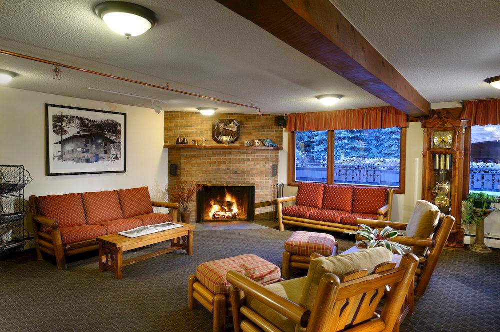Vista Lobby Mountain Chalet Aspen