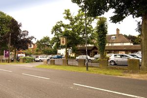 Alojamiento - Premier Inn Gatwick Crawley - Goff's Park