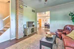 Alquiler Vacacional - Beautifully Restored Farmhouse in Marshall!