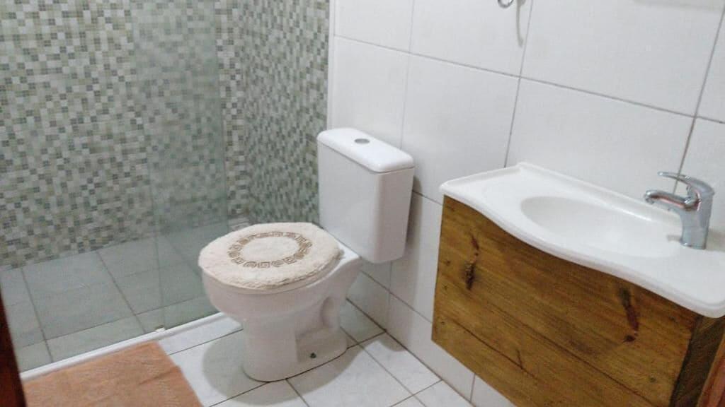 Comodidades do quarto Pousada Avenida