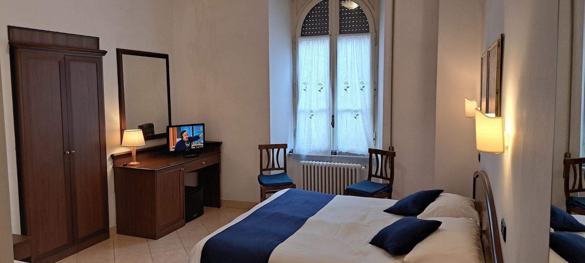 Varios Hotel Bonazzi