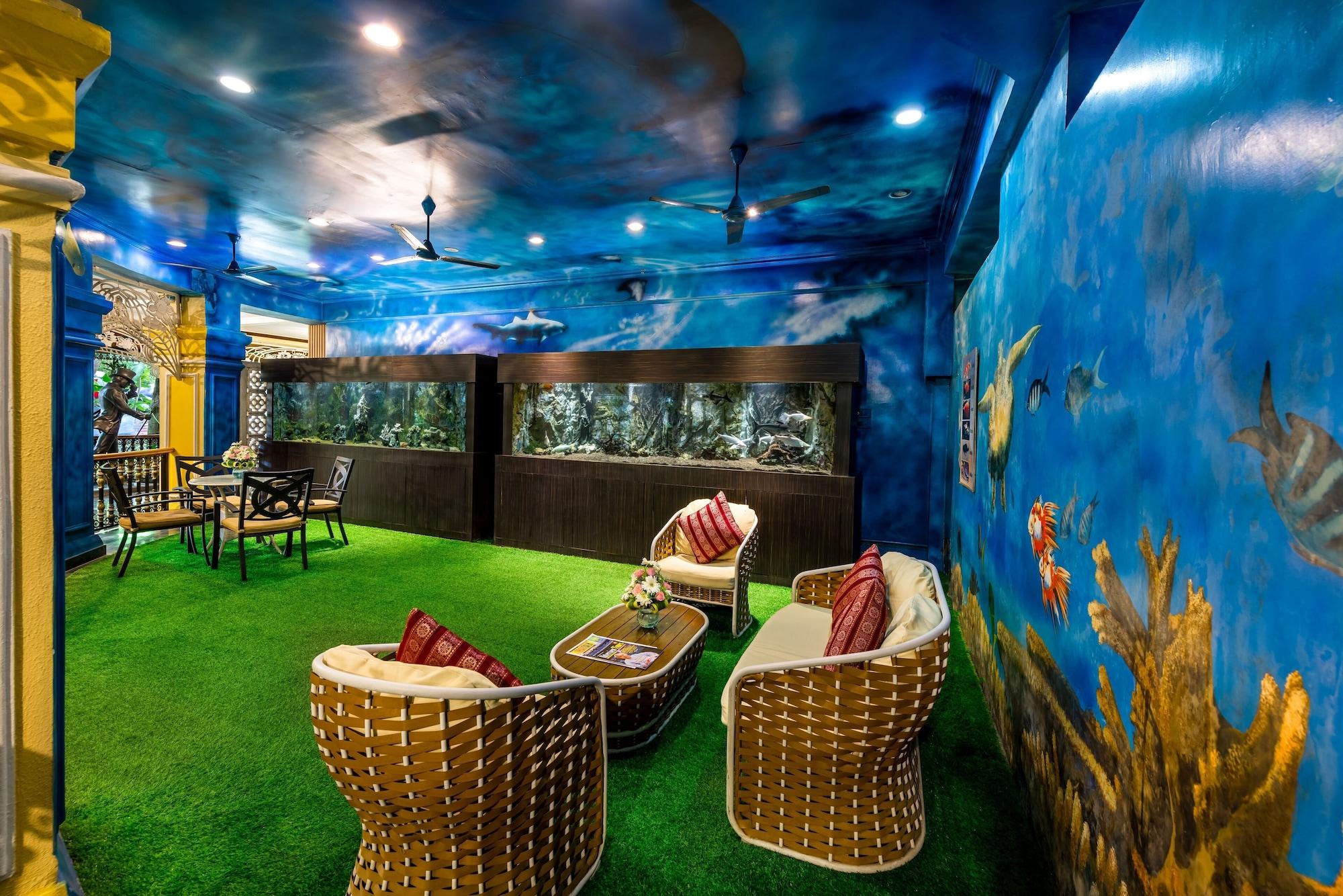 Vista Exterior Mayfair Lagoon