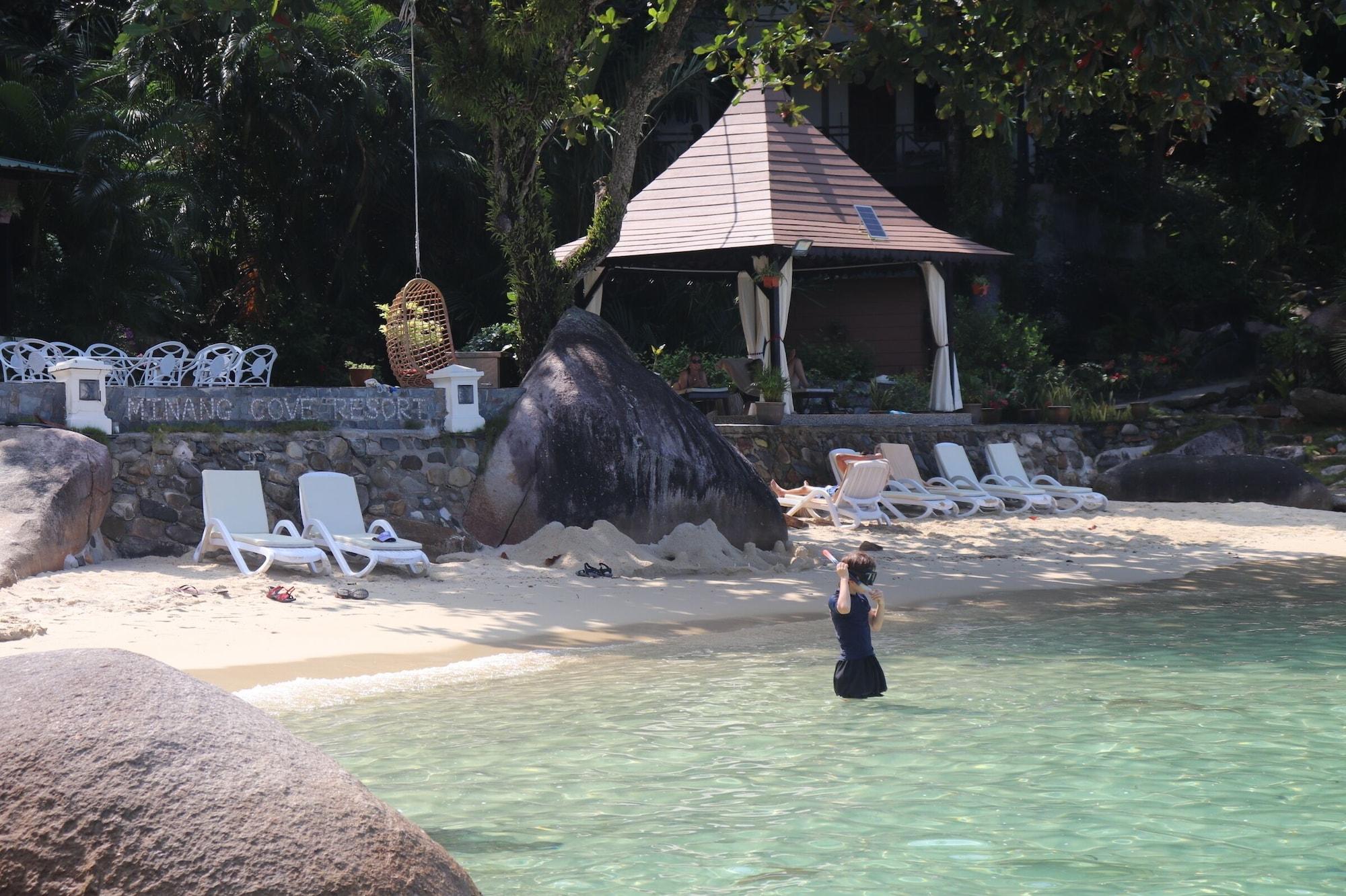 Playa Minang Cove Resort