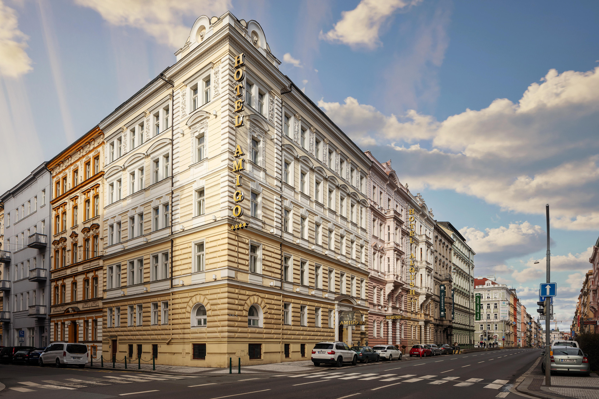 Vista Exterior Amigo City Centre Hotel