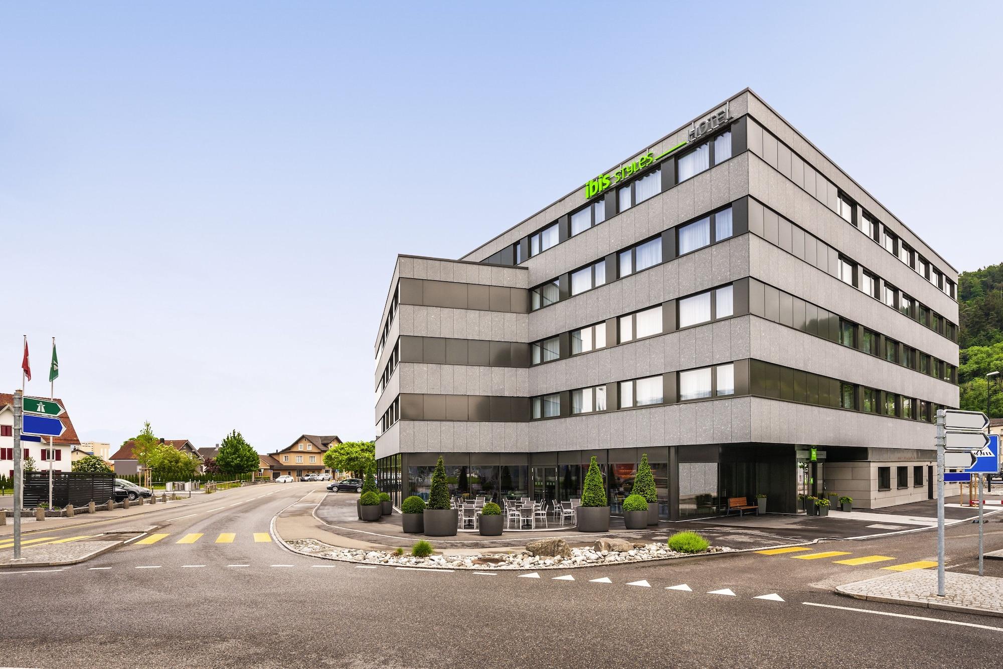 Vista Exterior Ibis Styles St Margrethen Bodensee