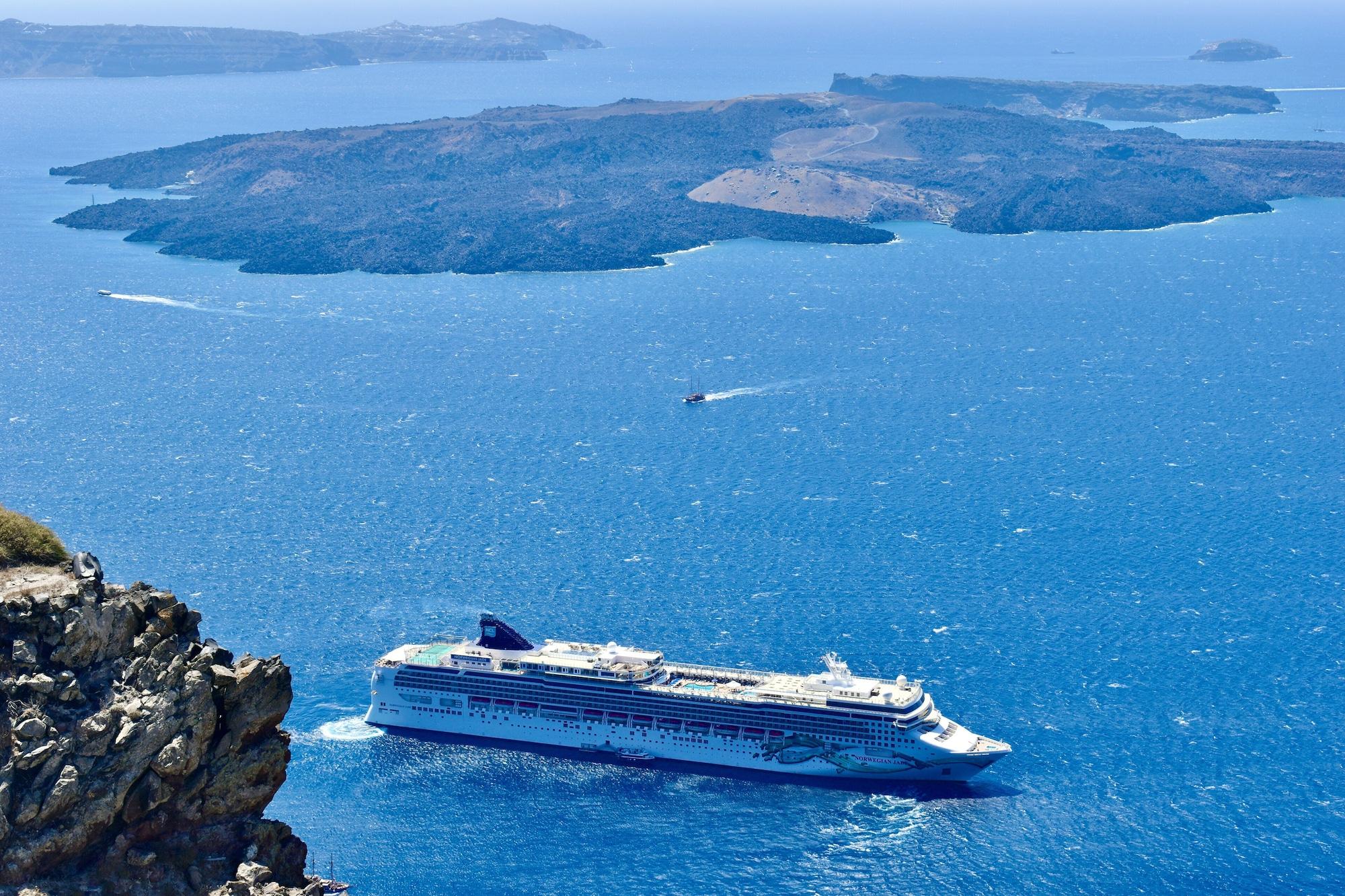 Vista Exterior Aeolos Art and Eco Suites - Adults Only