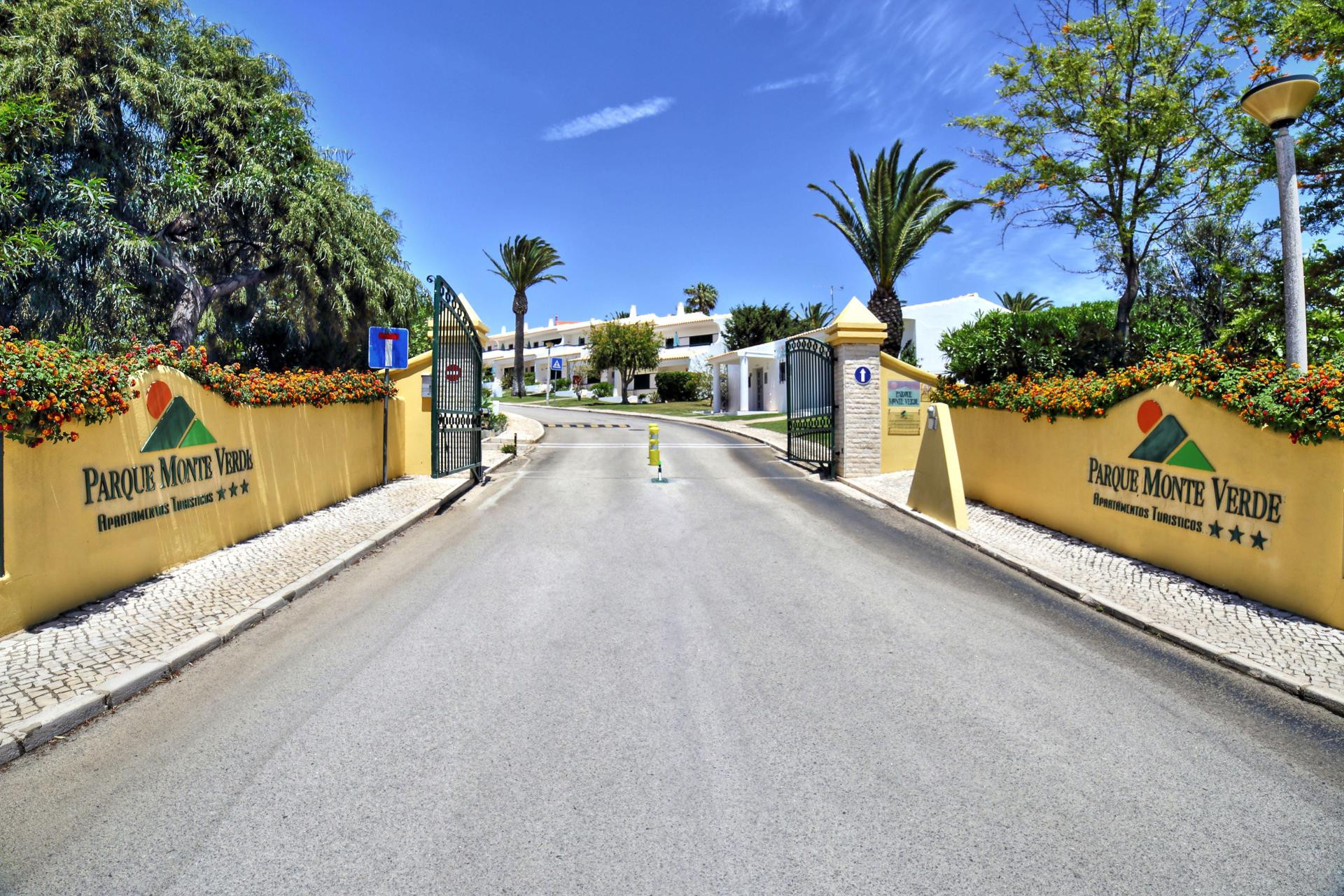 Vista Lobby Parque Monte Verde