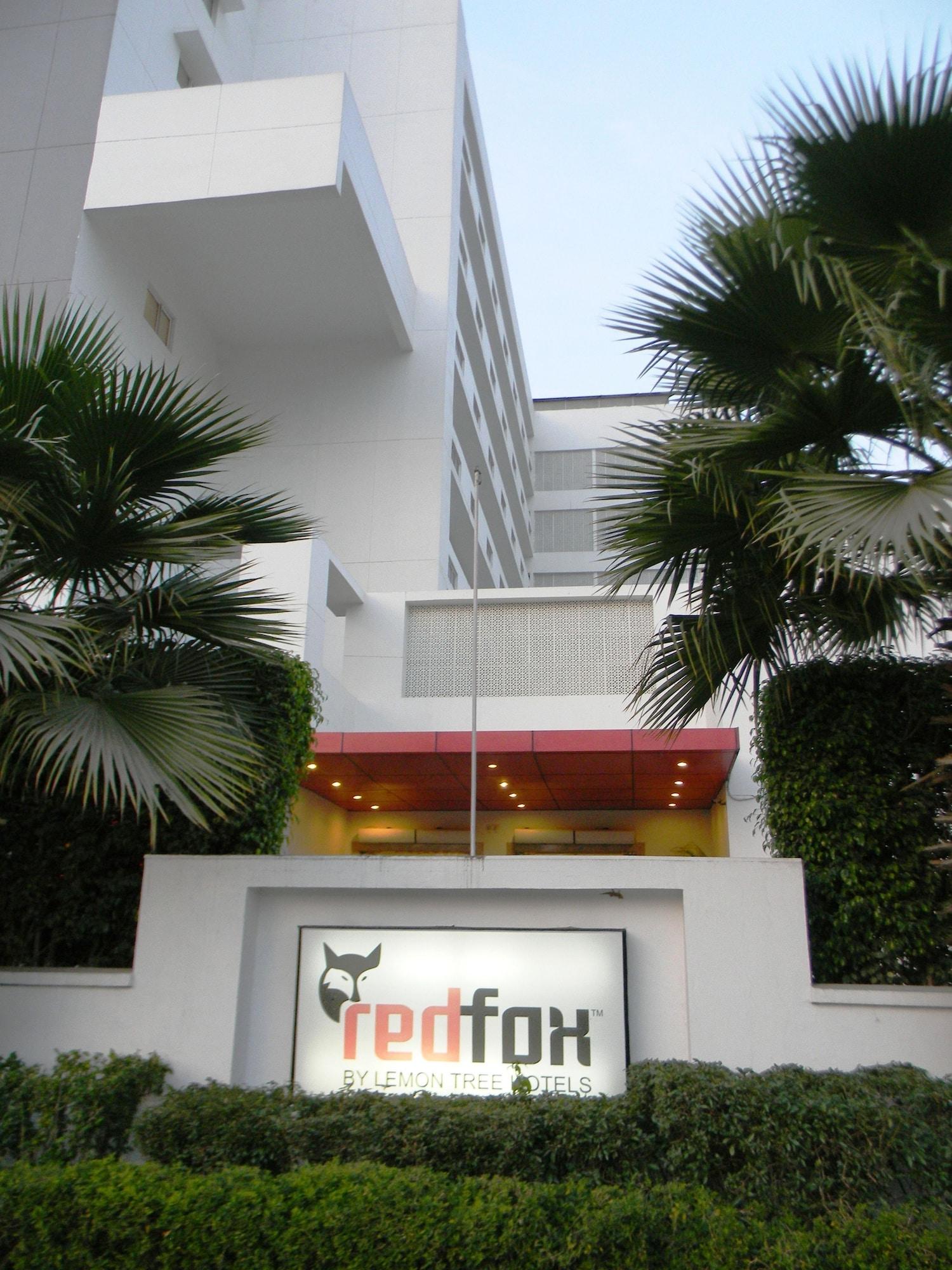 Vista Exterior Red Fox by Lemon Tree Hotels, East Delhi
