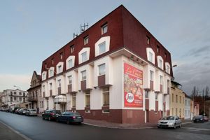 Alojamiento - Hotel Henrietta