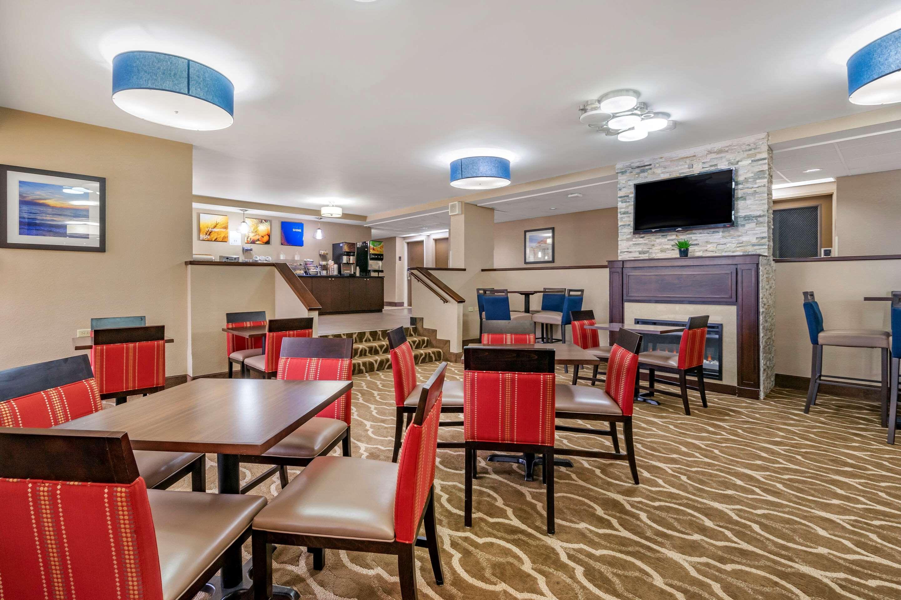 Restaurant Comfort Inn & Suites St. Pete - Clearwater International Airport