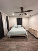 Alquiler Vacacional - Cozy 2-bedroom house in nice Brownsville with WiFi, AC