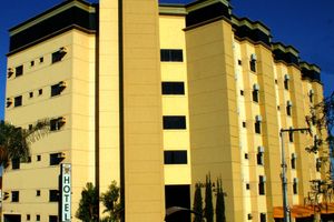 Alojamiento - Havana Palace Hotel I