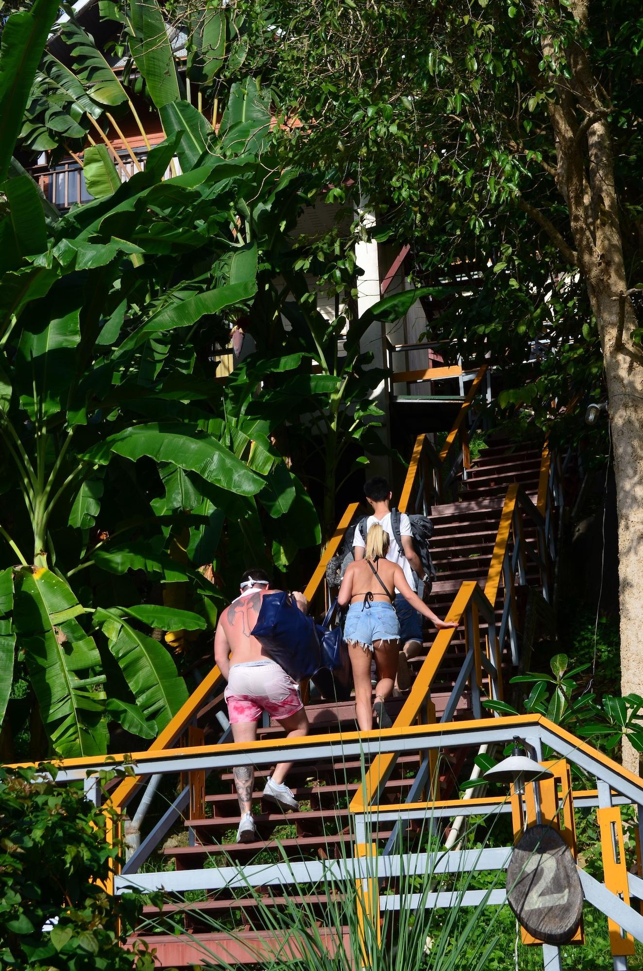 Varios Phitharom PP Resort