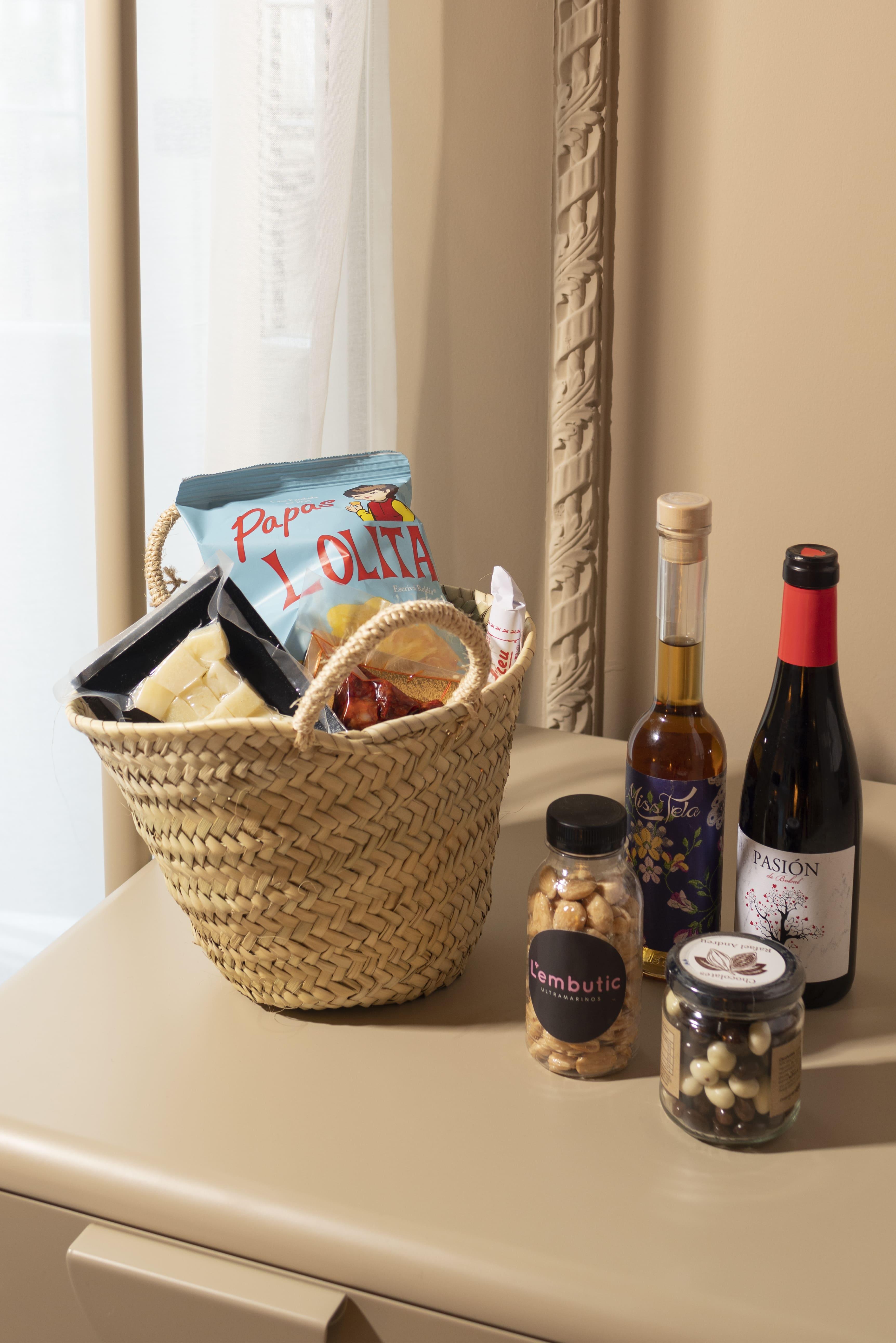 Vista Lobby Casa Clarita