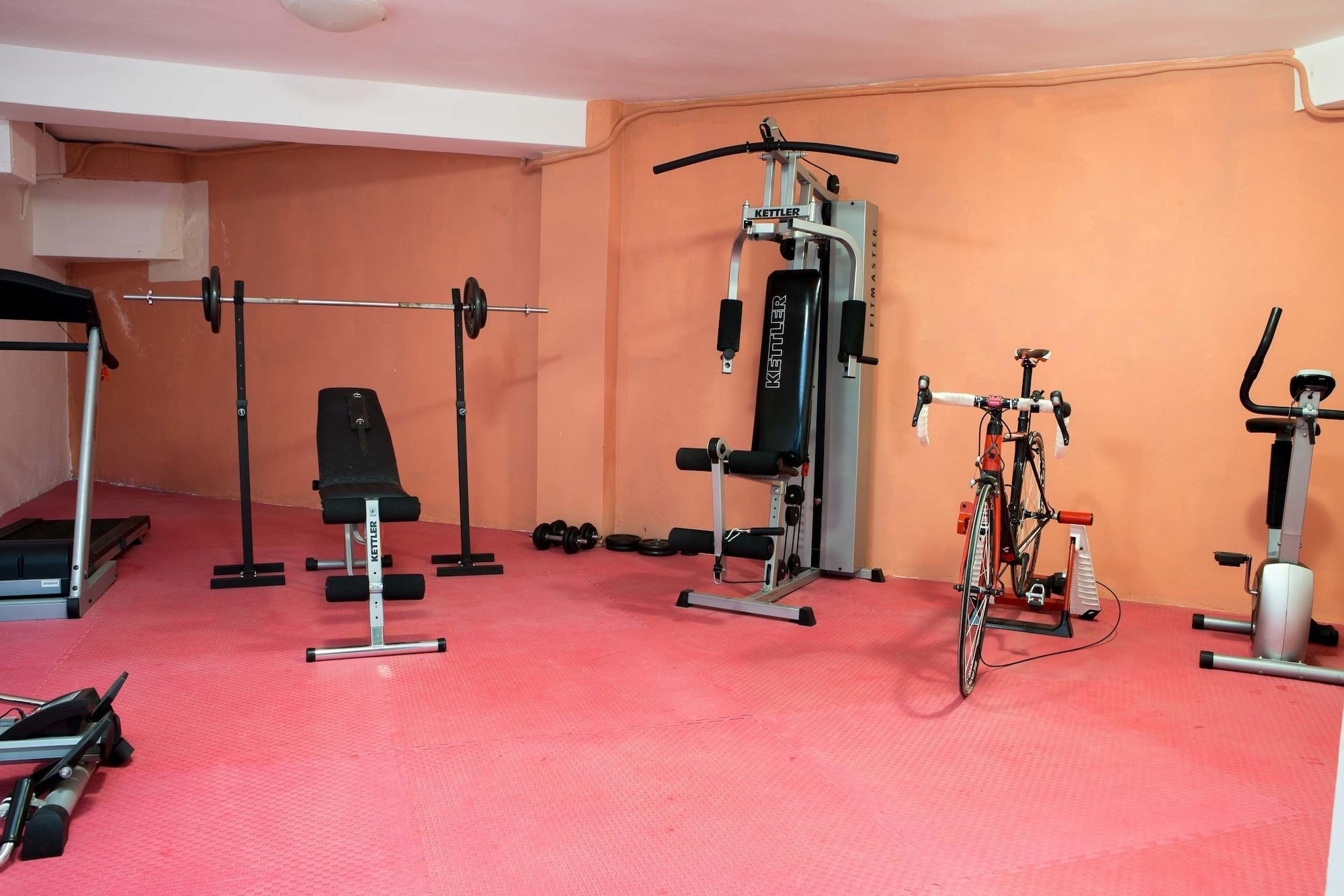 Gimnasio Aeolian Gaea Hotel