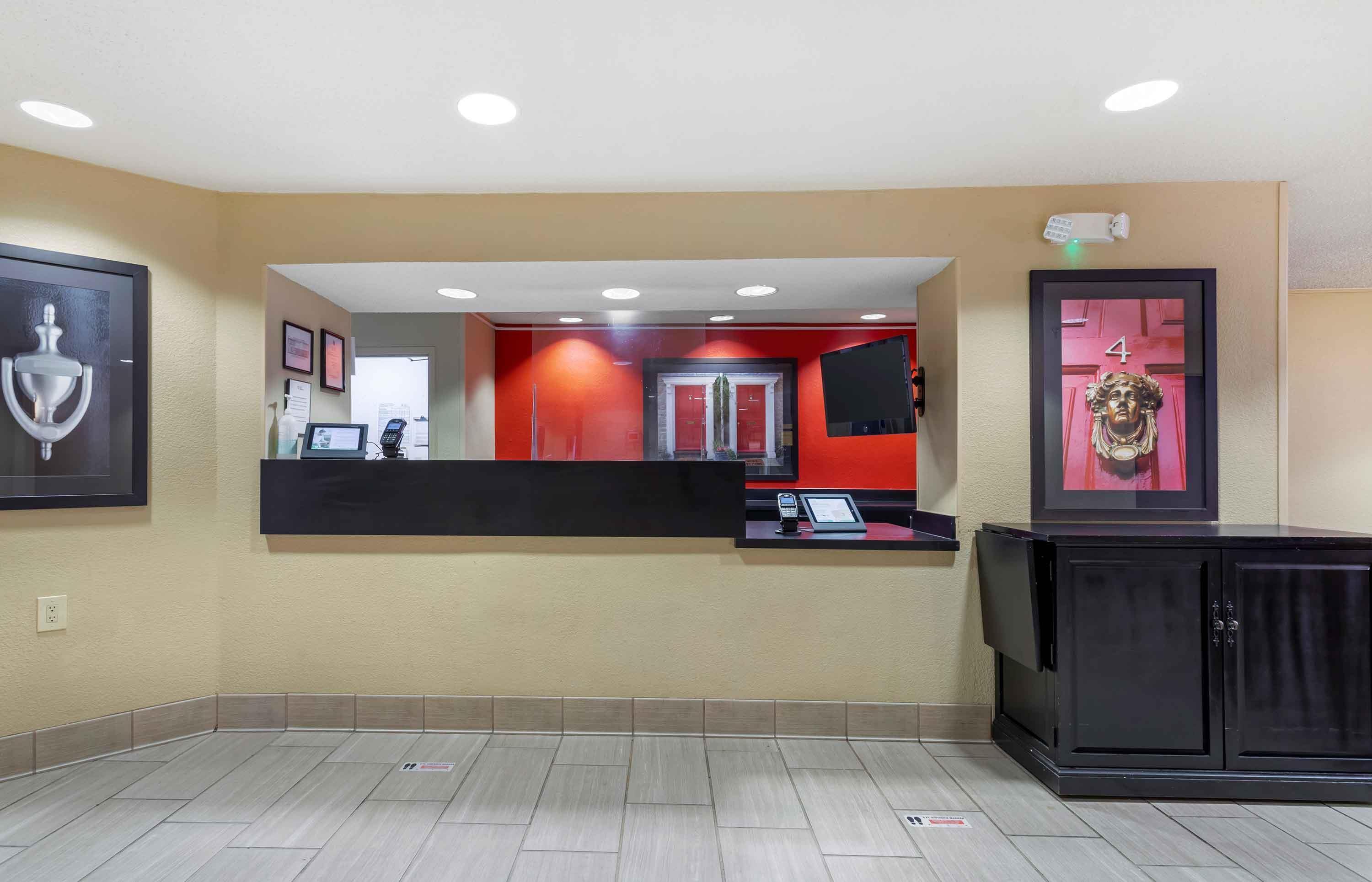 Vista Lobby Extended Stay America Suites Houston NASA Johnson Space Ctr