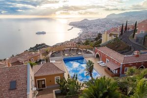 Hospedagens - Palheiro Village