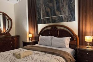 Alojamiento - Charming 1-bedroom apartment in lovely Alexandria with WiFi, AC