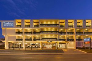 Alojamiento - Travelodge by Wyndham Niagara Falls Fallsview