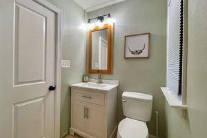 Alquiler Vacacional - Charming Tech Terrace Bungalow~Walk to JB Coffee, Campus & Dog Park!