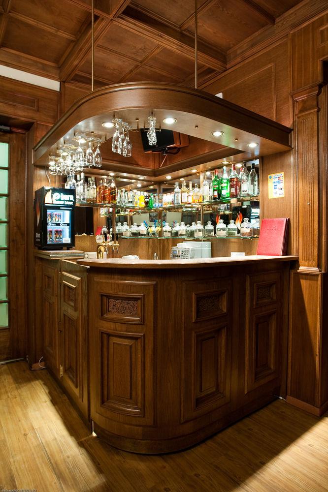 Bar/Salón Obuhoff hotel