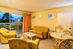 Alojamiento - Golden Sands Hotel