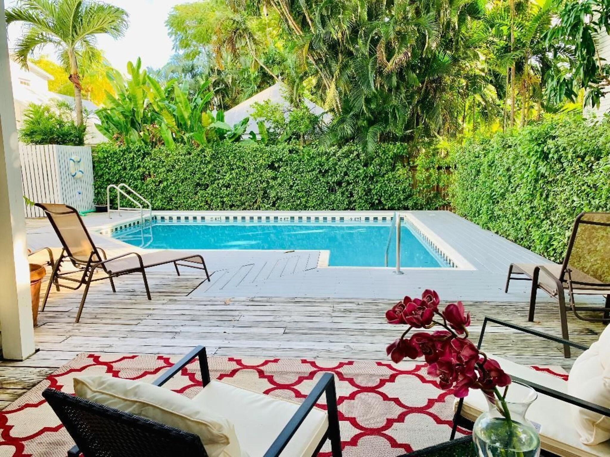Varios Heron House Court - Adult Only