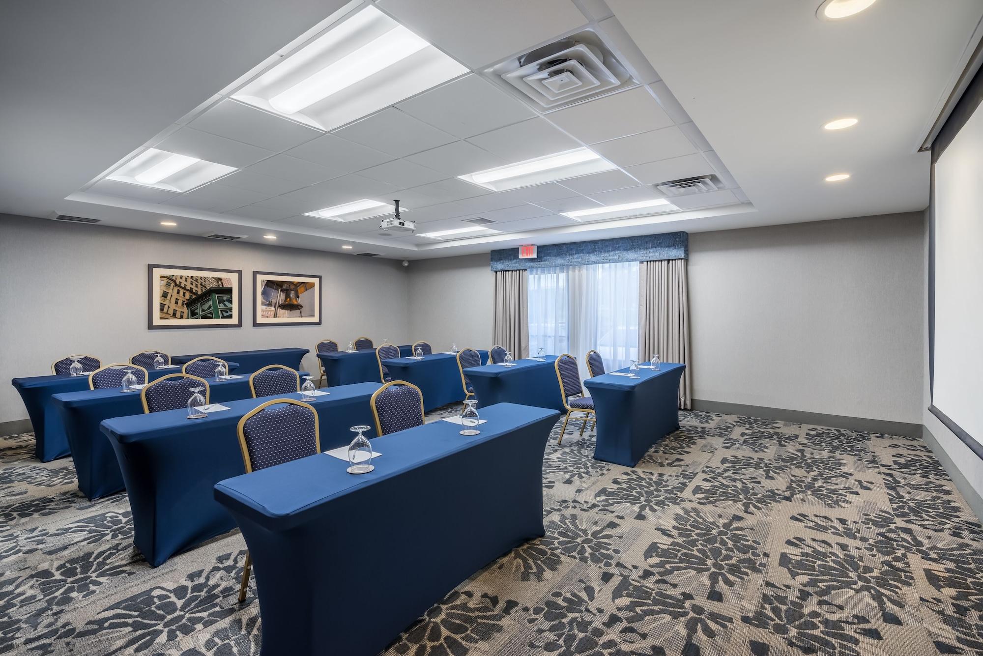 Sala de Reuniones Hampton Inn Philadelphia/Plymouth Meeting