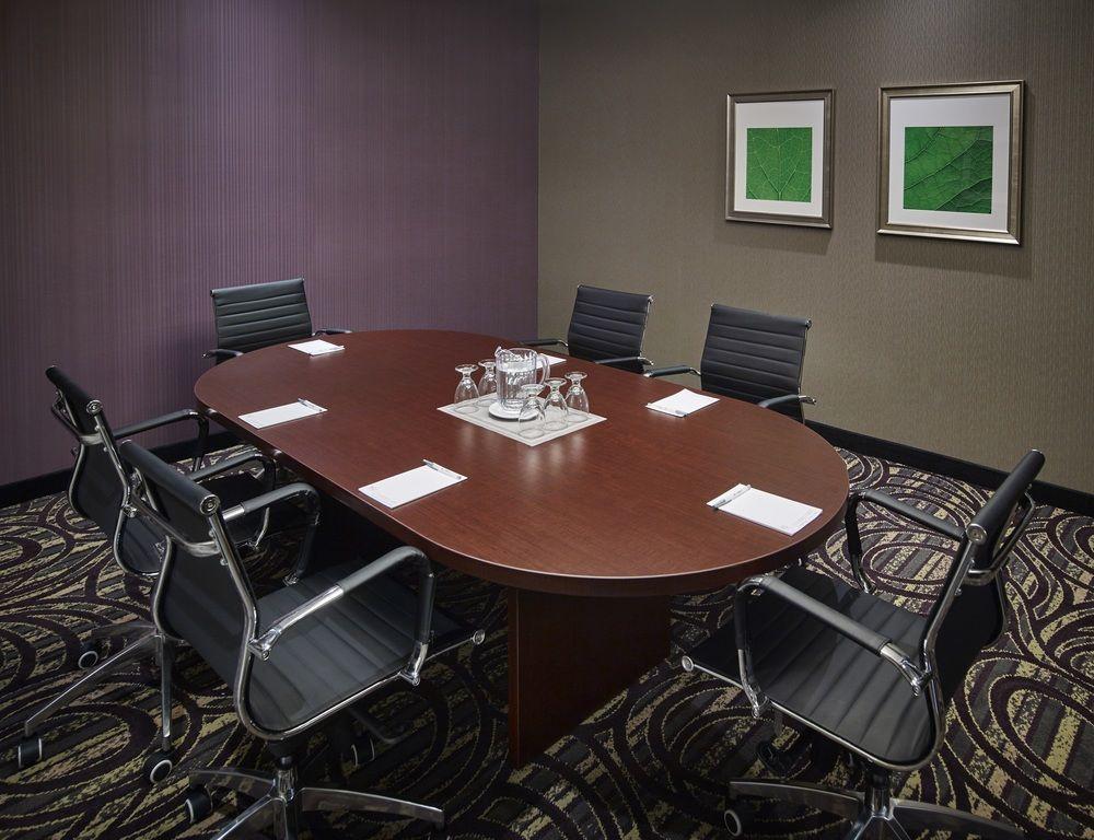 Sala de Reuniones Hampton Inn By Hilton Sarnia