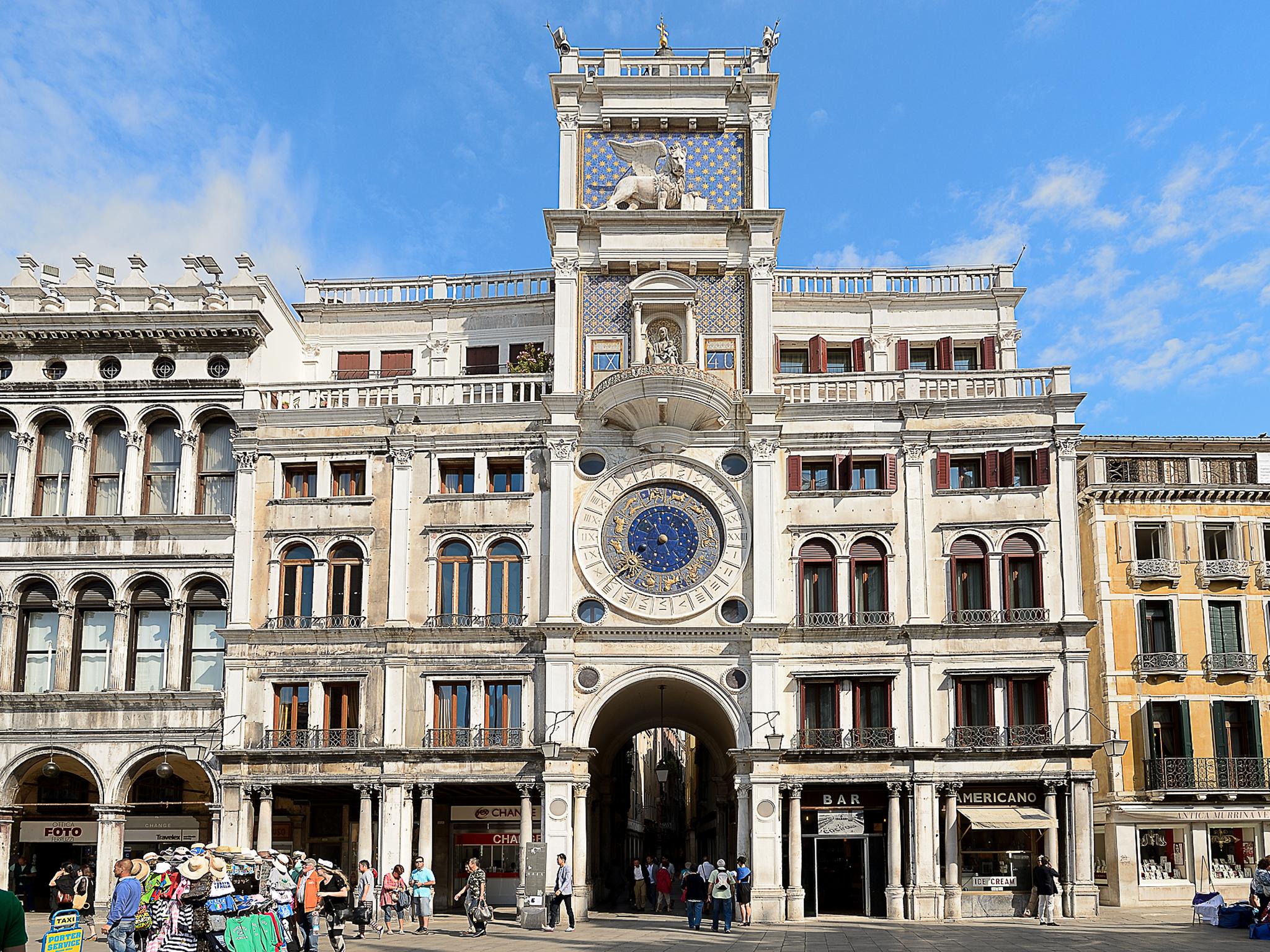 Vista Exterior Bellevue Luxury Rooms – San Marco Luxury