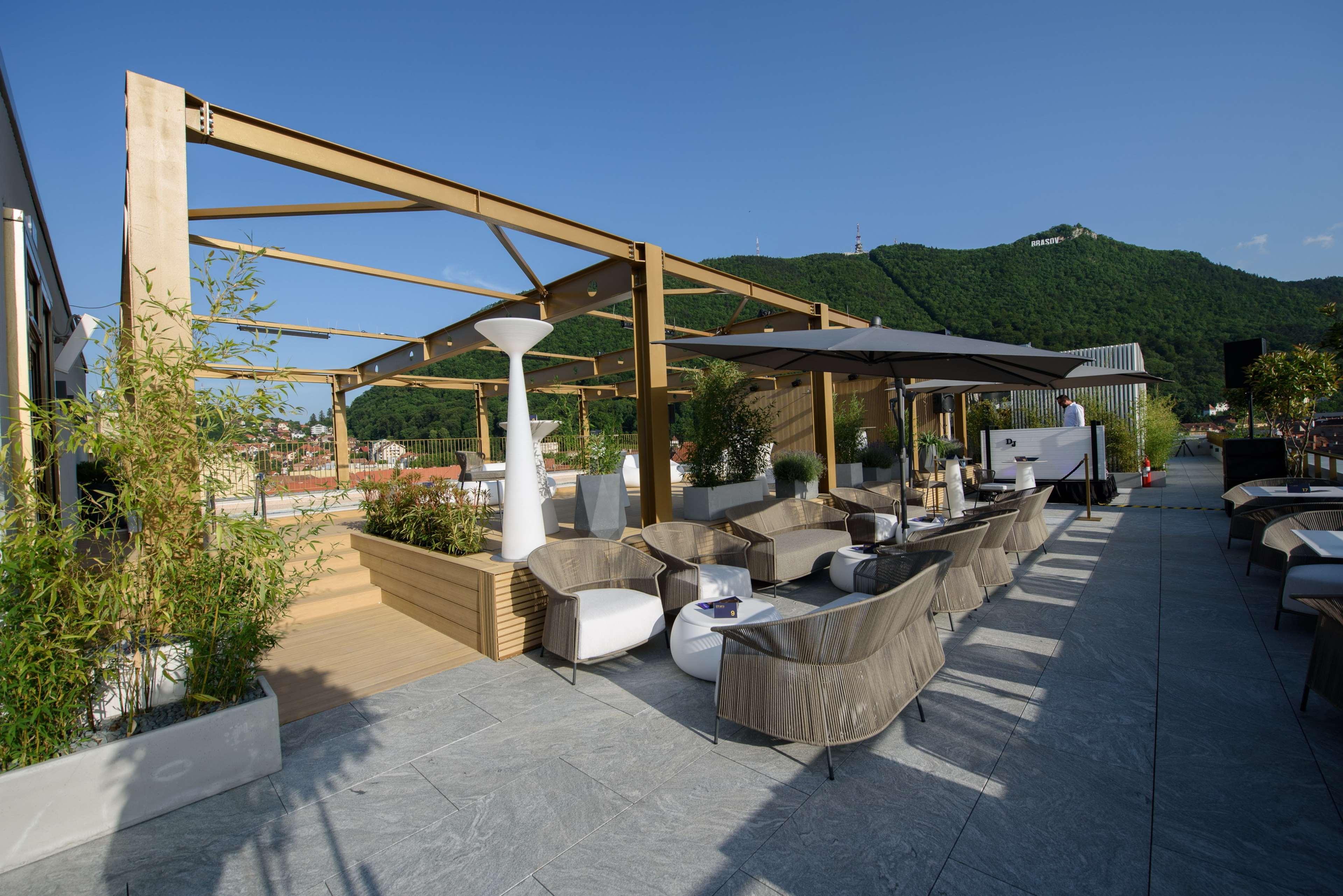 Bar/Salón Radisson Blu Aurum Hotel, Brasov