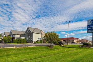 Alojamiento - Best Western Crown Inn & Suites