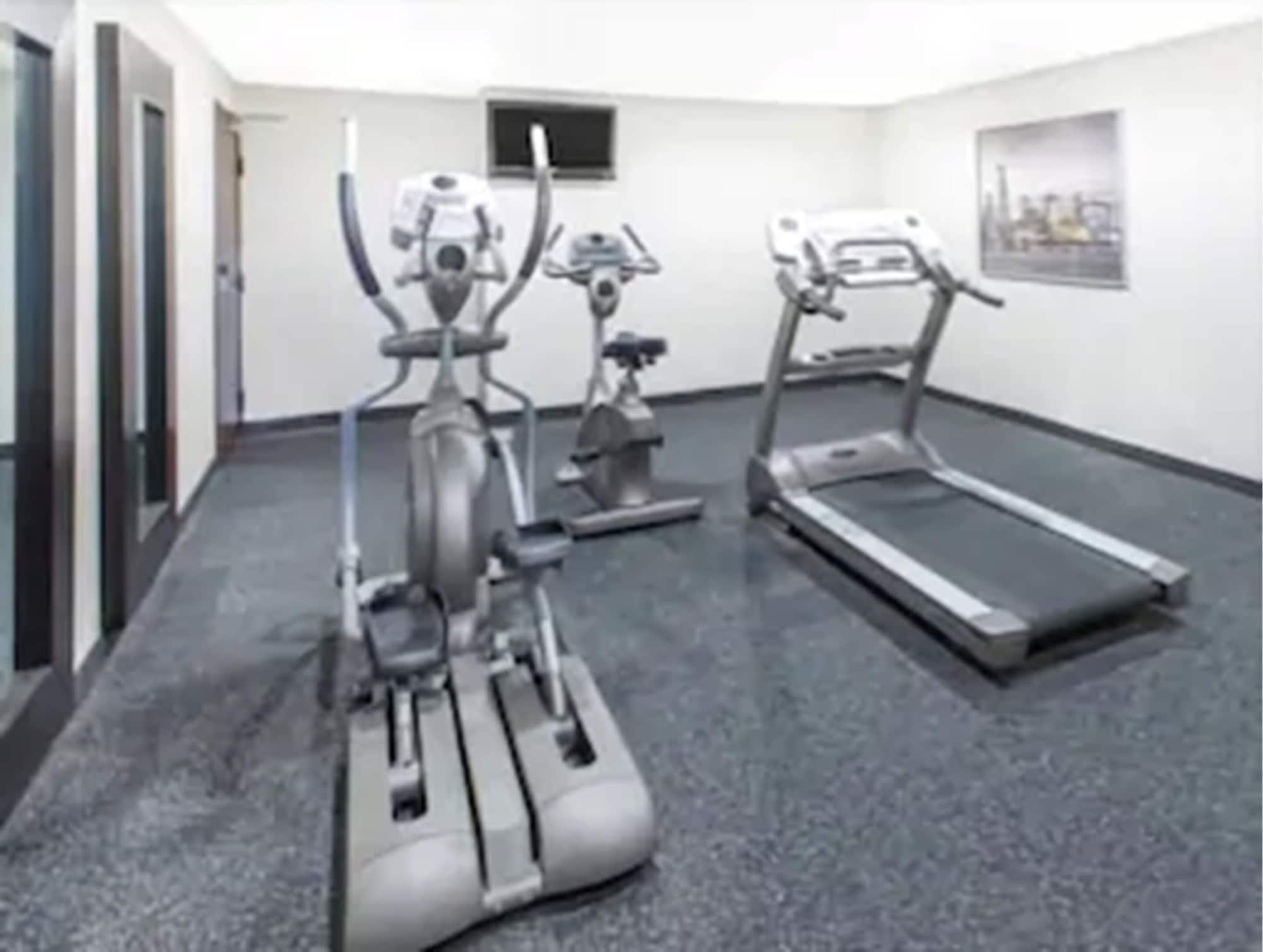 Gimnasio Wingate by Wyndham Detroit Metro Airport